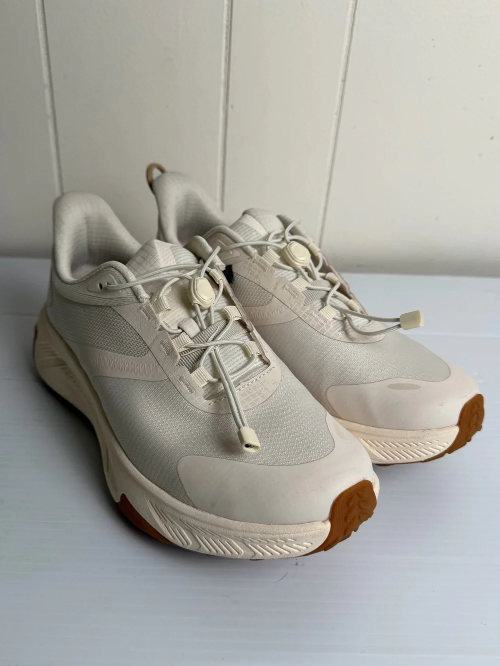 HOKA Transport 2 in Alabaster Women’s 9 WIDE